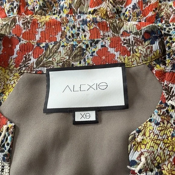 Alexis Floral Flowy Mini Babydoll Dress with Bell Sleeves and Tassels Size XS - Picture 11 of 14